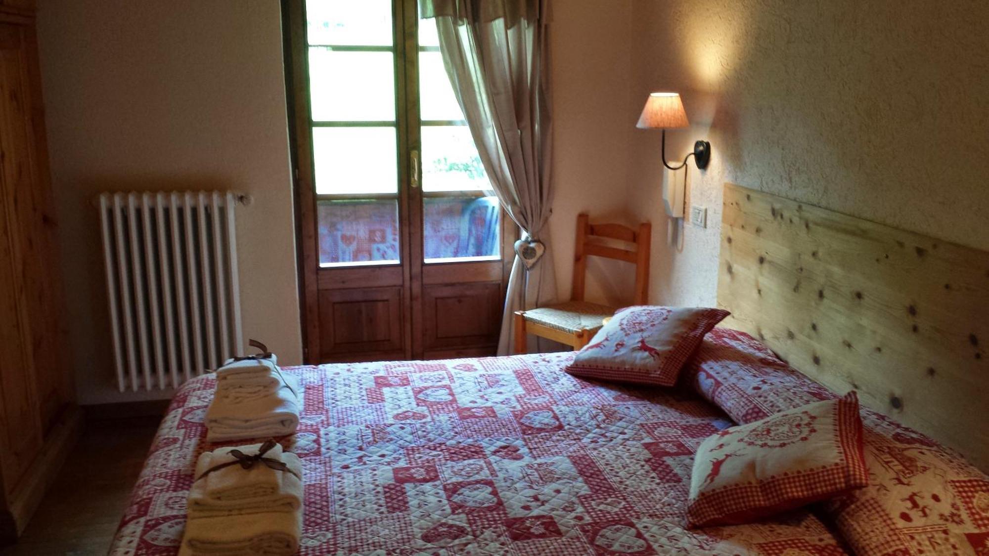 Hotel Locanda Belvedere Courmayeur Bagian luar foto